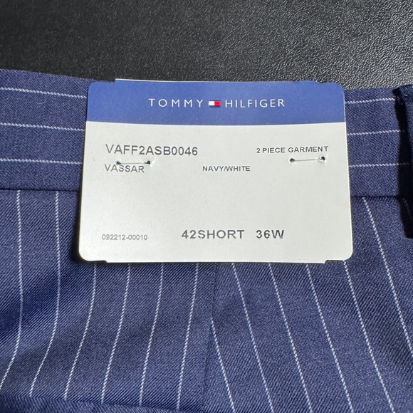 Tommy Hilfiger Vassar Mens Navy White Pinstripe Wool Blend Dress Pants 36W - Picture 2 of 3